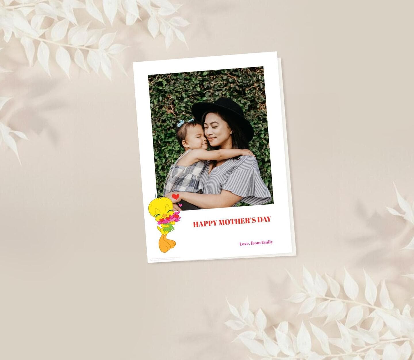 Looney Tunes™ Tweety hearts Card