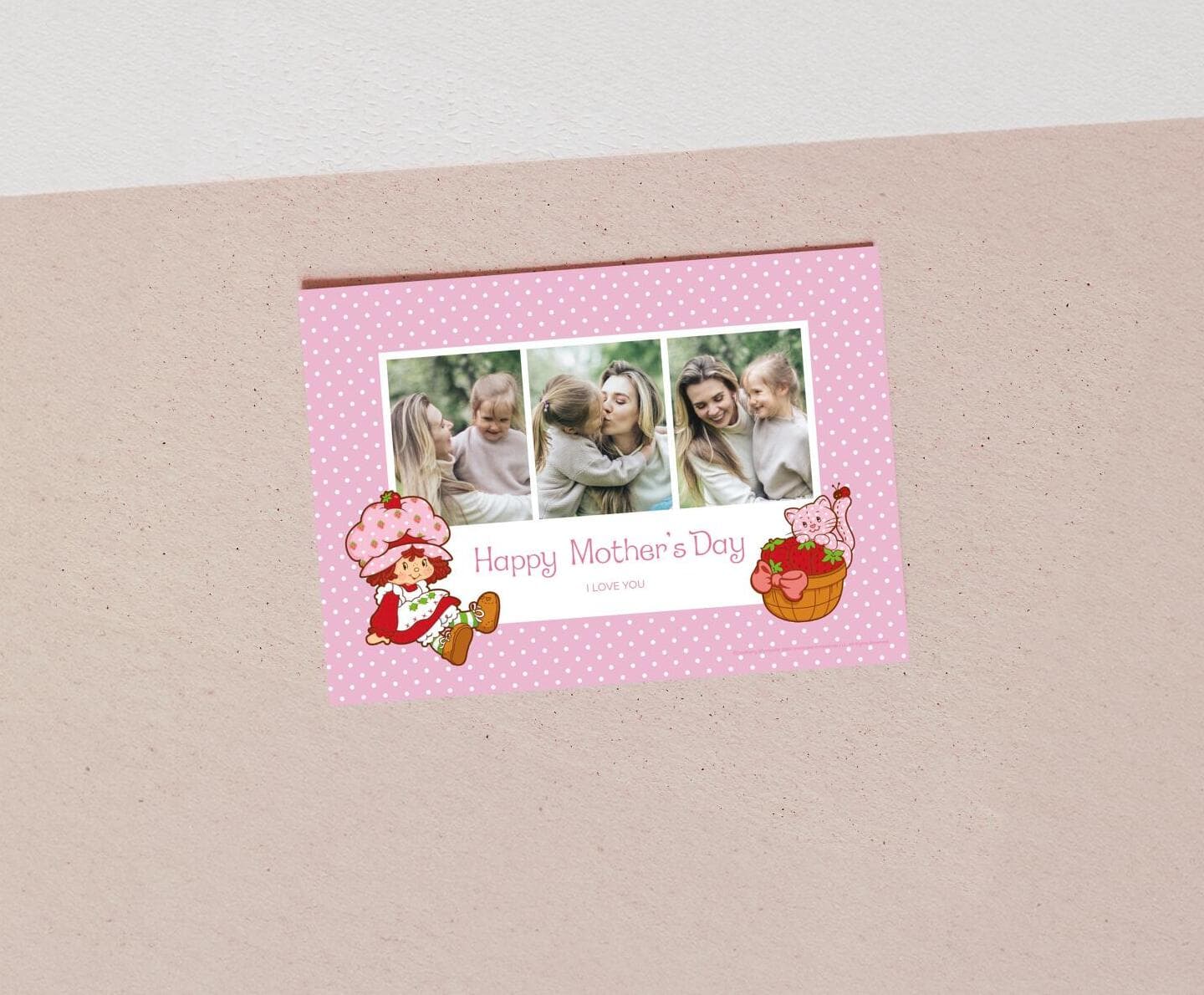 Strawberry Shortcake™ Love Mom Card
