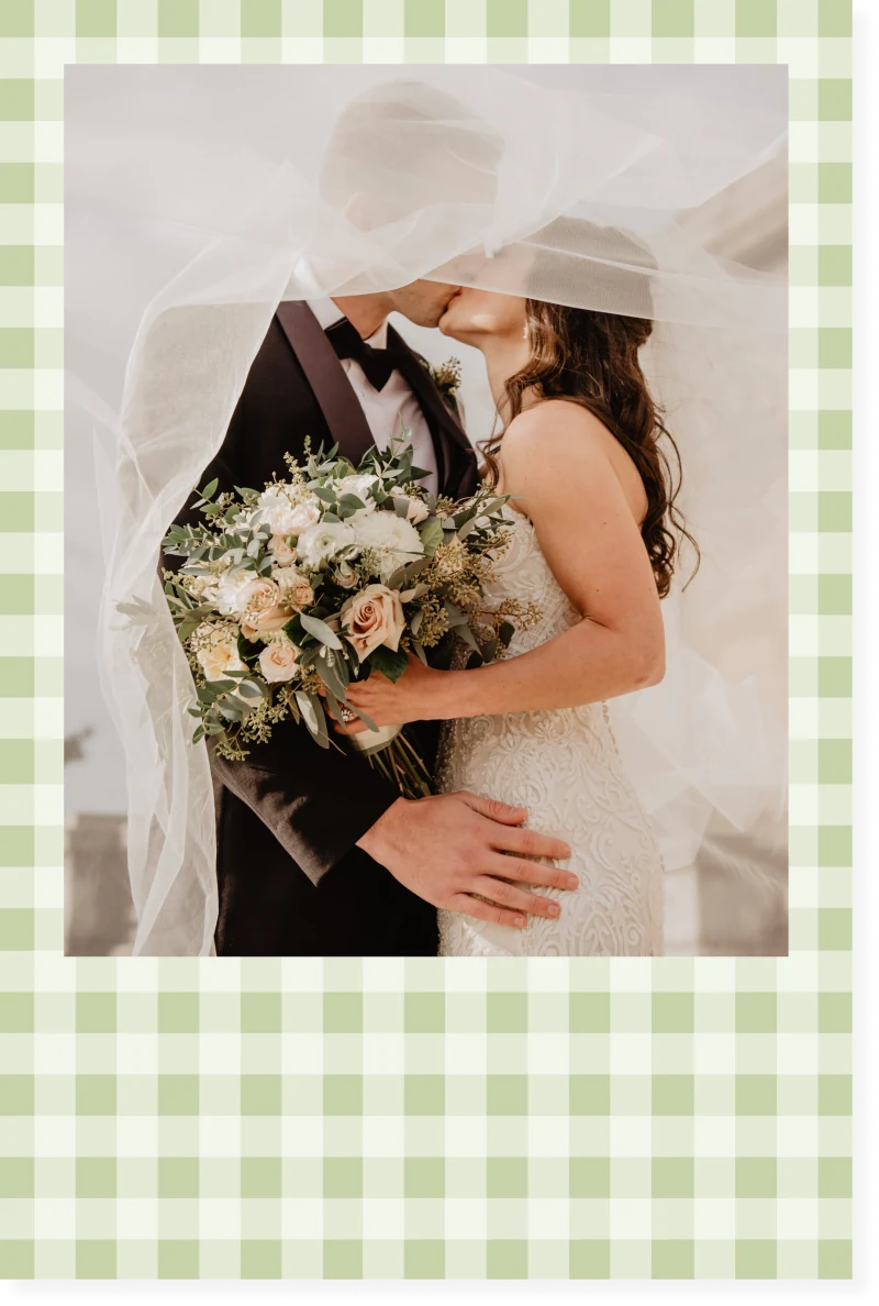 GREEN GINGHAM retro print design
